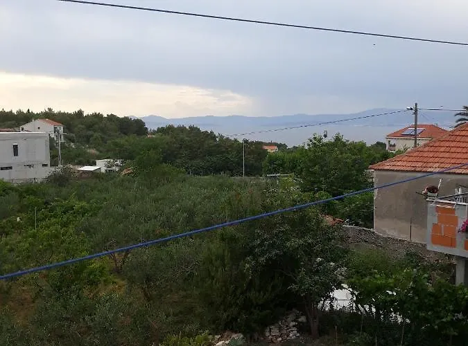 With A Parking Space Mirca, Brac - 15683