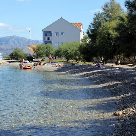 アパート With A Parking Space Mirca, Brac - 15683 スペタル