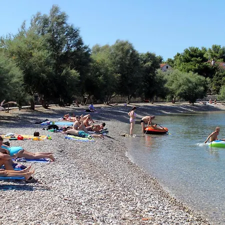 With A Parking Space Mirca, Brac - 15683 アパート スペタル